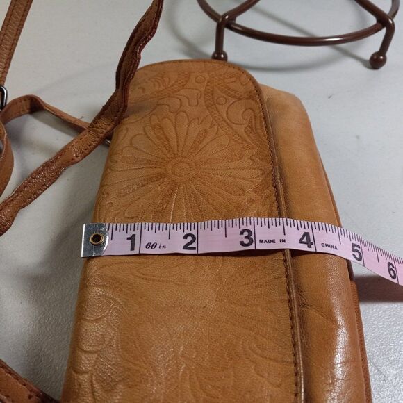 C&C California Tooled Crossbody bag - Picture 5 of 16